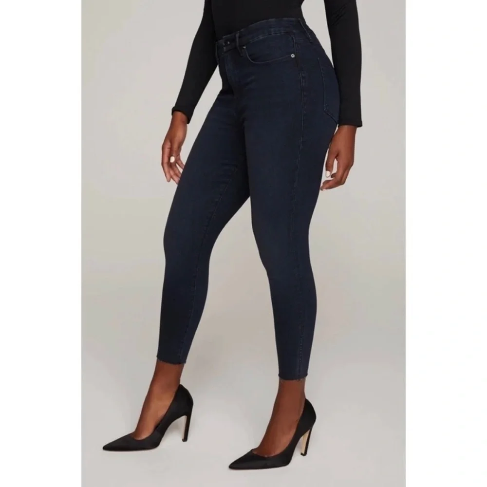 Good American Good Waist Crop Raw Hem Jeans in BLUE631